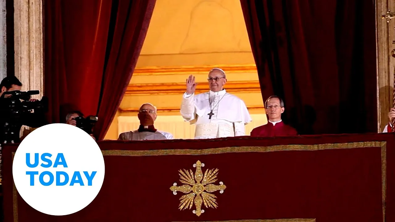 See Pope Francis' first appearance after being elected in 2013 | USA TODAY