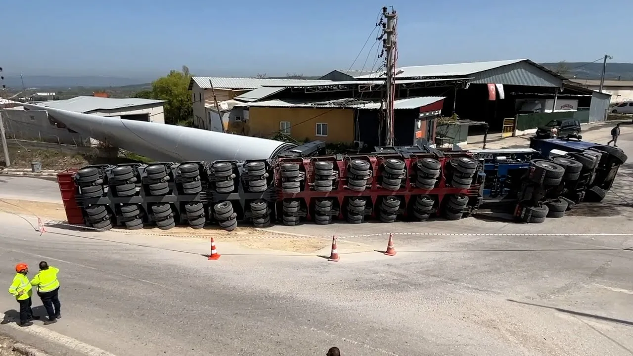 Massive Wind Turbine Blade Topples Truck