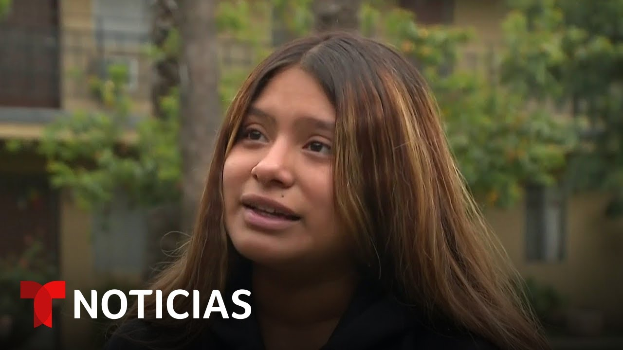 Familia de mexicano arrestado por ICE frente a su casa esperan que sea liberado | Noticias Telemundo