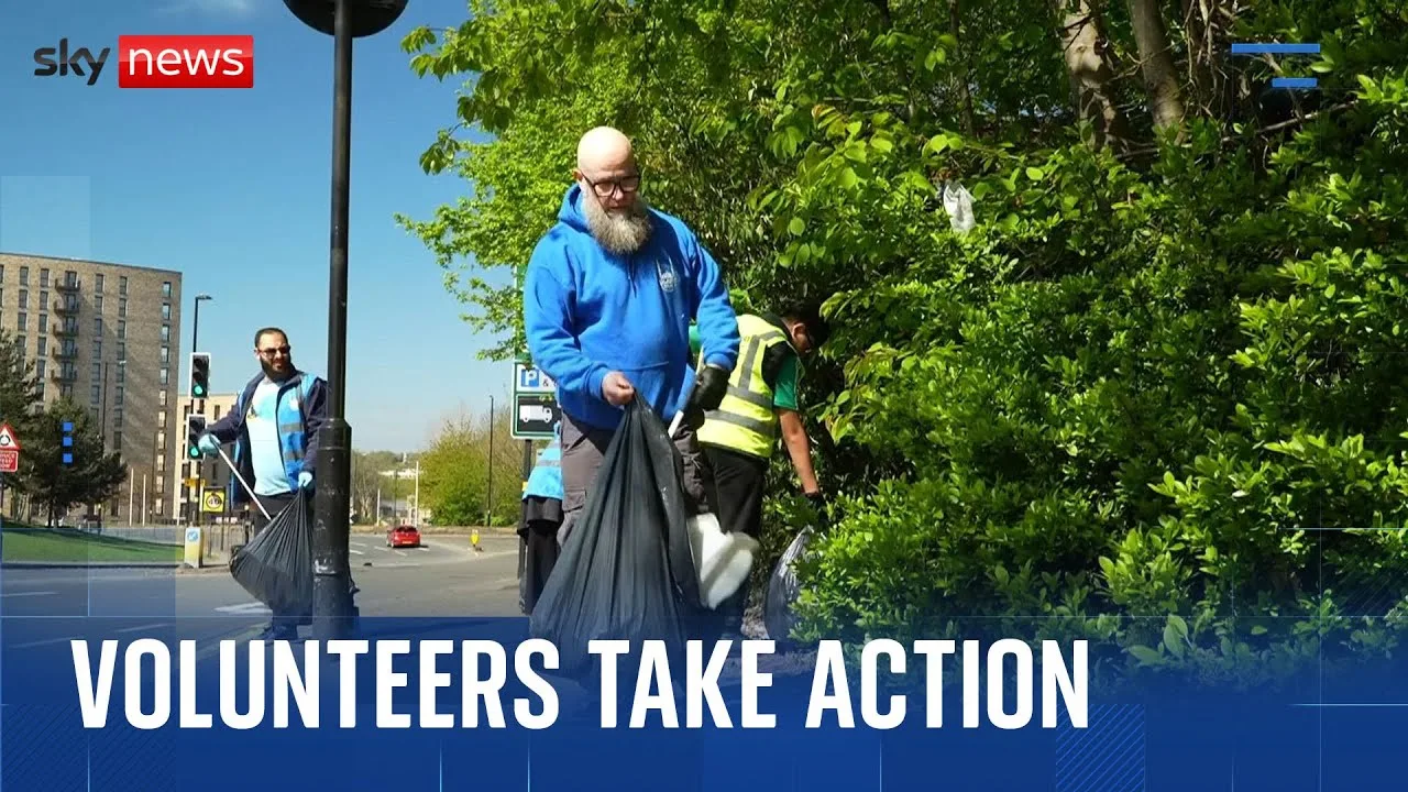 Birmingham bin strikes: How volunteers are taking action to avoid 'drowning in rubbish'
