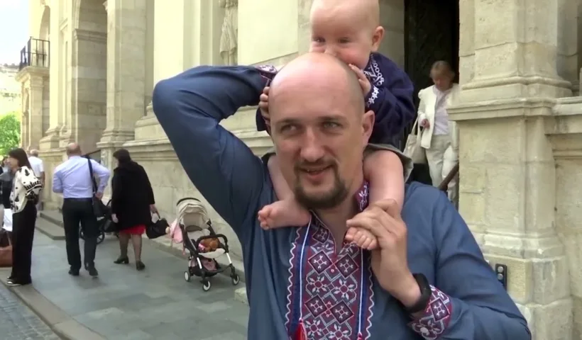 Ukraine Catholics hope next pope brings 'more help for Ukraine' | REUTERS