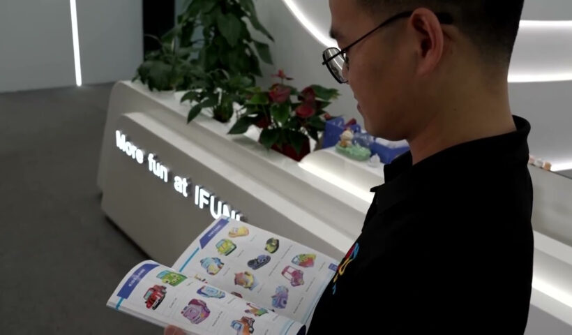 Chinese factory to keep exporting fun amid US trade war | REUTERS