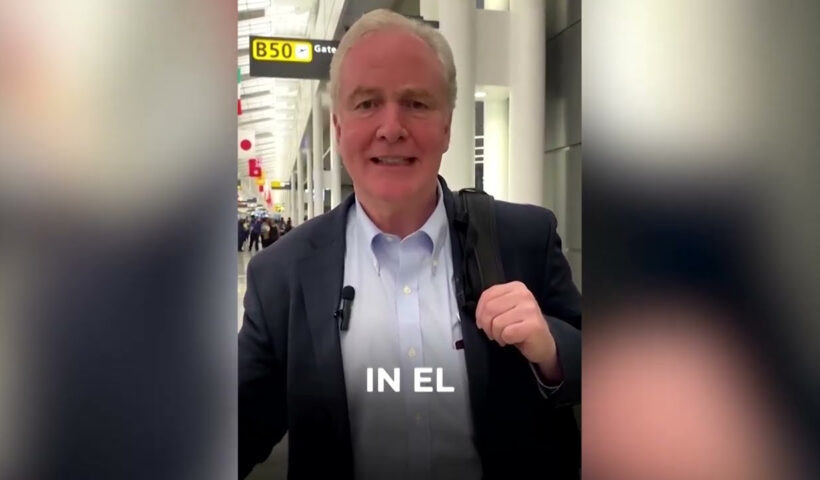 US senator heads to El Salvador to check on wrongly deported man | REUTERS